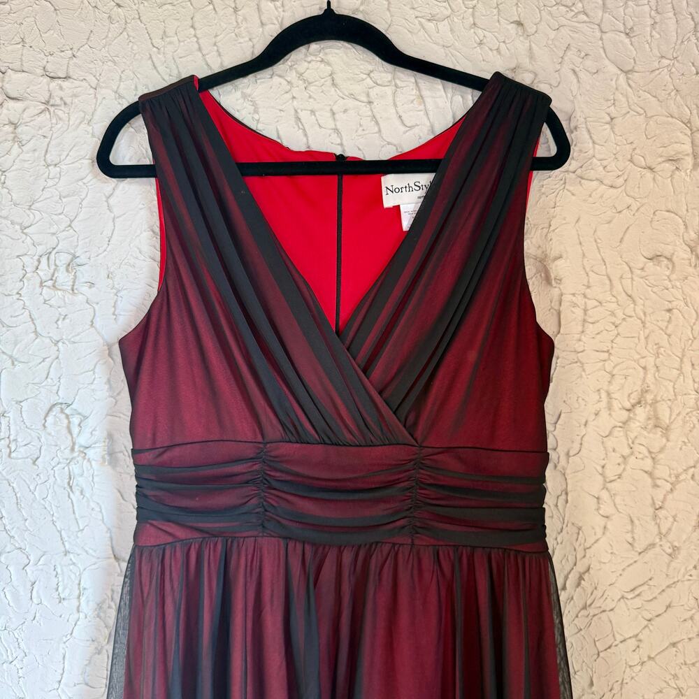 NorthStyle Burgundy Black Overlay Dress Women 14P Petite Sleeveless Ruched Waist - Picture 2 of 12